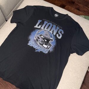 Detroit lions 47 tee NWOT